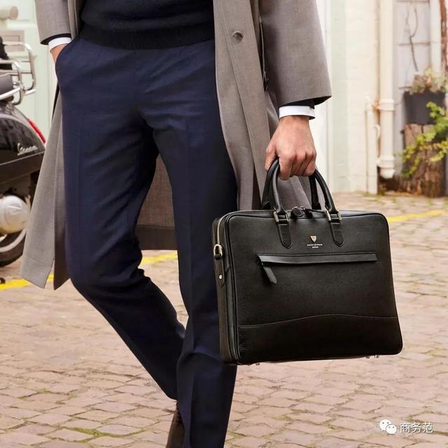 意大利男士皮具品牌有哪些，意大利男士皮鞋品牌有哪些（职场男必备公文包）