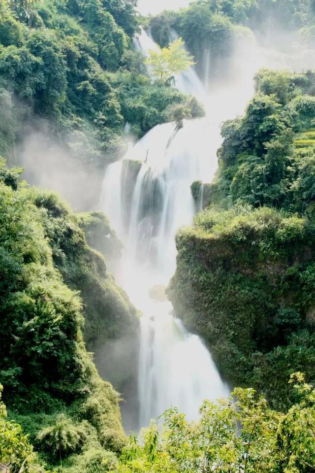文山有哪些旅游景点，文山附近的旅游景点有哪些（这些景点去过就不想走）