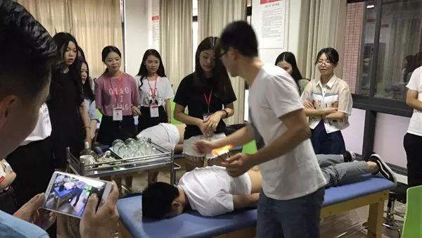 广州经济技术专修学院，广州远东外语外贸专修学院怎么样（广东这些学校要升本科了）