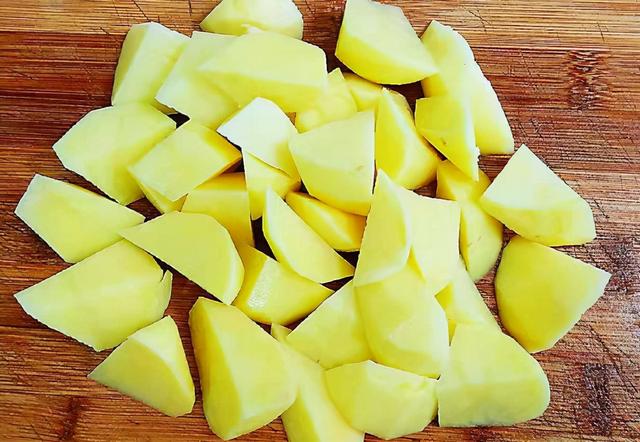 土豆有几种吃法，土豆的小吃做法大全（分享土豆的8种做法）