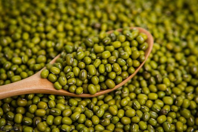 绿豆汤用高压锅压多久，绿豆用高压锅压多久能熟（绿豆汤怎么防止溢出）