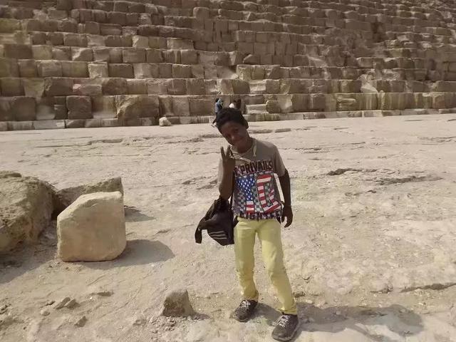 埃及金字塔简介，埃及金字塔简介用英语（埃及金字塔）