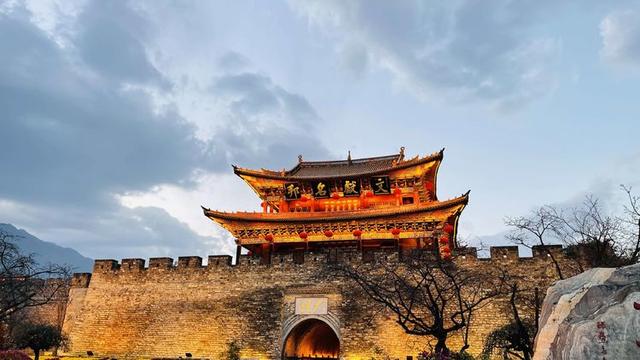 云南旅游必去的景点，云南旅游必去的景点玉龙雪山（私藏在云南值得一去的八个地方）