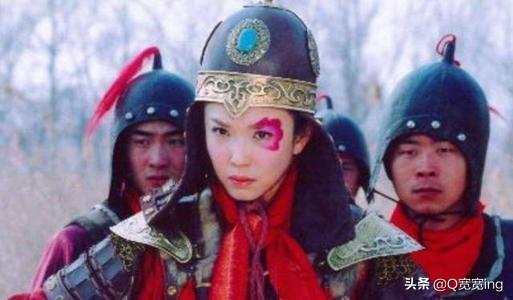 “有事忠天艳，无事夏迎春”是什么意思，“有事忠天艳（有事“钟无艳”）