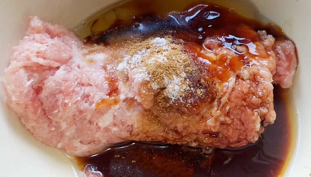 图片[3]-【元宝洋葱饺】做法步骤图 鲜嫩解馋 宴客最棒了-起舞食谱网