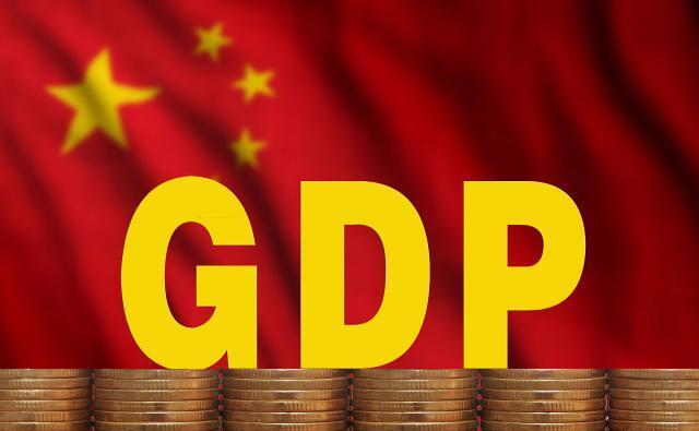 世界首富身价10220亿，钱多到无法想象？网友：能花得完吗？