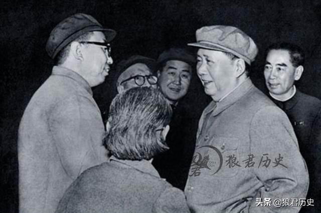 55年毛主席首次接见华国锋，毛主席：你（华国锋）是我的父母官