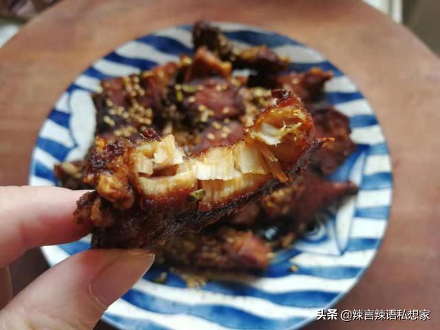 爆鱼的家常做法，爆炒鱼片的做法（掌握好要点就能做出鲜香味美的上海爆鱼）