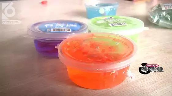 起泡胶有没有毒，起泡胶有毒吗对身体有害吗（起泡胶、水晶泥、“史莱姆”这个软萌的网红玩具竟然含剧毒成分）