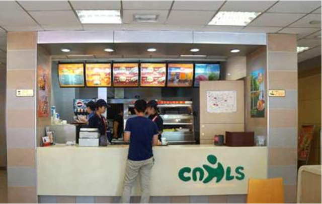 华莱士那么便宜能吃吗，华莱士为什么这么便宜（华莱士越来越经济实惠）