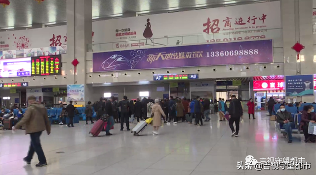 火车上可以吃泡面吗，火车上是否可以吃泡面（普快列车或将告别桶面、榨菜、火腿肠...）