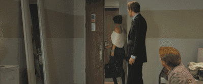 电影狂野目标插曲，狂野目标的插曲（却因长得太美被杀手囚在家中）