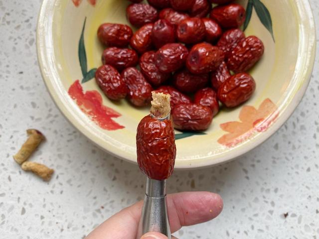 怎么用吸管做裱花嘴，自制裱花嘴的方法窍门（自己在家也能做奶枣）