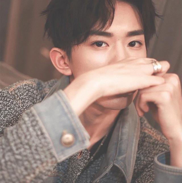 tfboys头像，TFBOYS微信（明星头像壁纸）