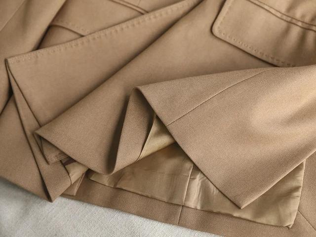 简约时尚款穿搭示范让你节后上班出街无忧，上班族时尚穿搭（时髦洋气还显瘦）