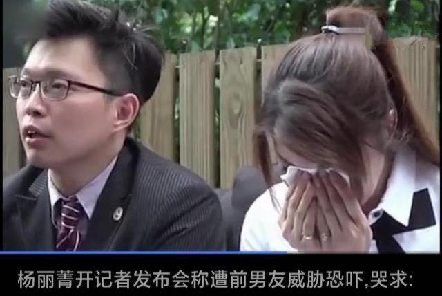 曾是杨紫琼接班人，如今直播翻跟头唱歌，52岁杨丽菁仍单身