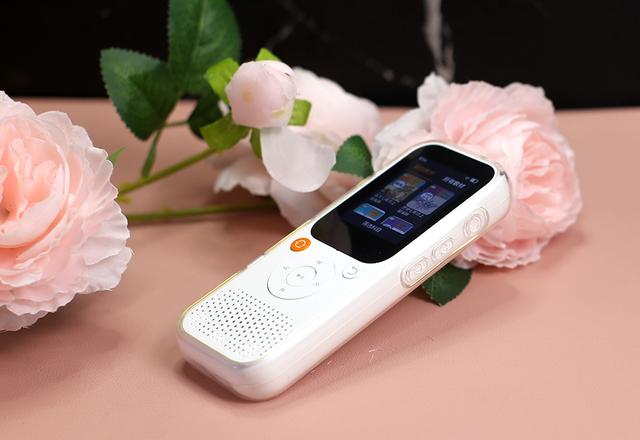 高中英语学习机，小米发布首款AI英语学习机（好学多听力熊英语听力学习机体验）