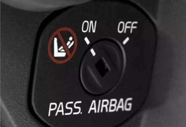 自动驻车是什么意思，自动驻车和自动启停有什么区别（不管新手老司机都要记住）