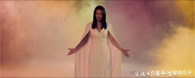 缘分一道桥原唱，缘分一道桥原唱是谁（谭维维和王力宏演唱缘分一道桥相互飚高音）