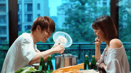 怎么防止眼镜起雾，游泳眼镜如何防止起雾（立马拥有的小秘诀）