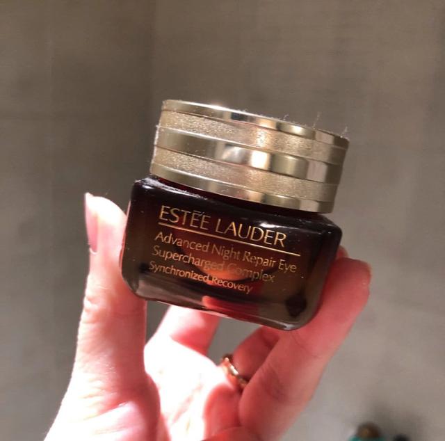 兰蔻眼霜生产日期怎么看生产日期，兰蔻面霜哪里看生产日期（无论你现在20、30还是40岁）