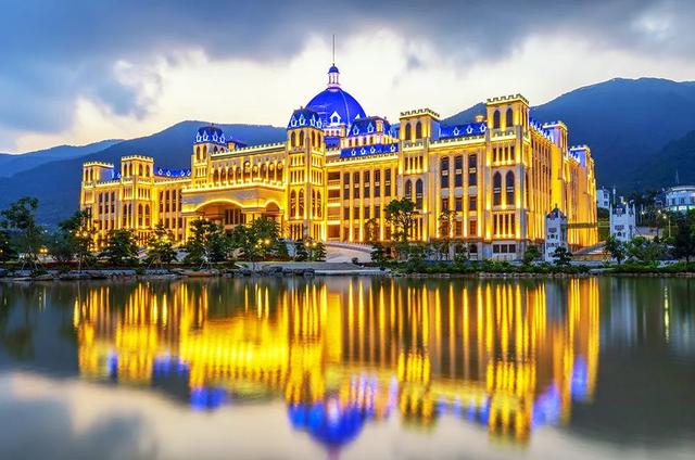 广州民航职业技术学院学费，2021年广州民航职业技术学院各专业学费_学费多少钱一年（—学思行高考志愿填报）