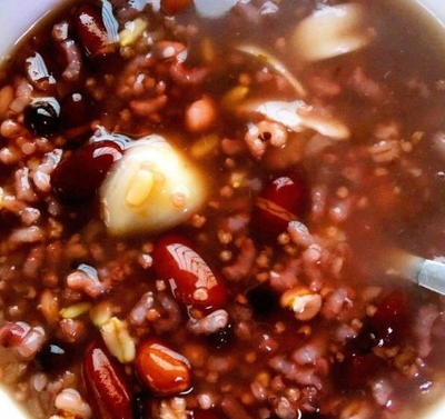 腊八节的祝福短信，给亲人的腊八节短信祝福语（浓情腊八节气暖冬祝福优美句子）