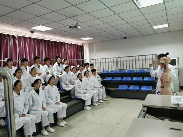 哈尔滨城市职业学院位置在哪，2021哈尔滨城市职业学院地址在哪里（黑龙江首家“书院+学院”管理体系在哈尔滨城市职业学院开始试点）