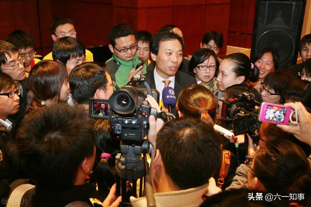 你行我素的意思，我行我素 意思（起底“五假CEO”红与黑）