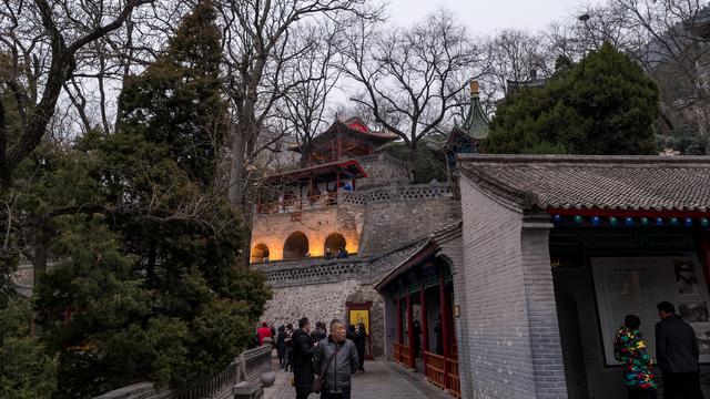 华清宫位于哪里，华清宫简介（中国唯一的皇家沐浴圣地）