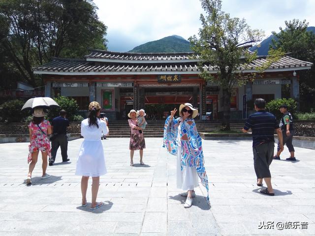 蝴蝶泉在哪里，蝴蝶泉在哪里打一个数字（大理蝴蝶泉没有真蝴蝶）