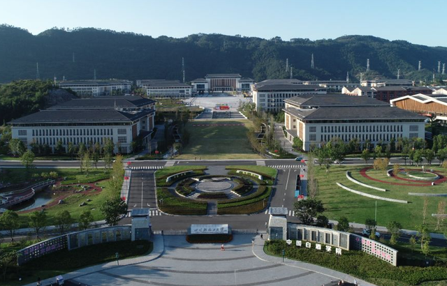 四川轻化工大学在哪个城市,四川轻化工大学地址在哪里(建成后将容纳