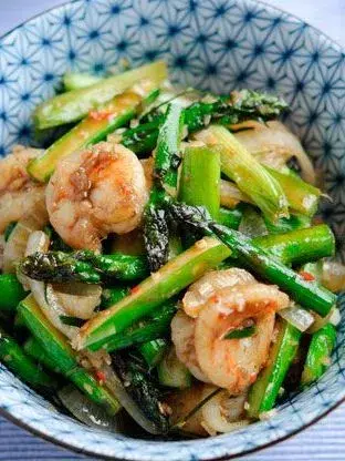 steam是什么软件，steam软件下载手机版（4月的芦笋“天生丽质”）