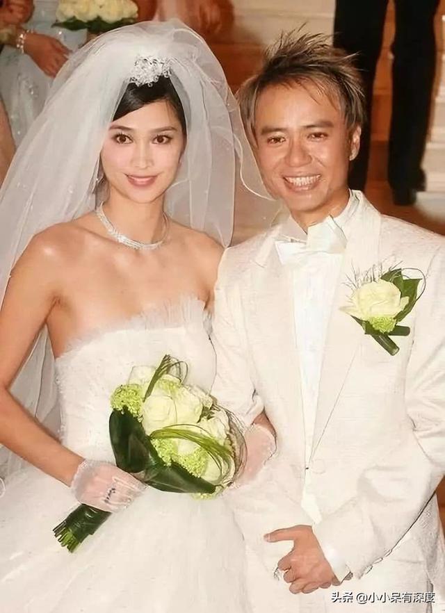 李克勤 - 再见演奏厅歌词是什么，李克勤红日原唱（李克勤老婆不仅低调）