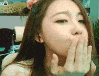 怎么撩喜欢的男生，怎么去撩一个女孩子（如何让一个男生喜欢上你）