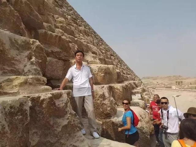 埃及金字塔简介，埃及金字塔简介用英语（埃及金字塔）