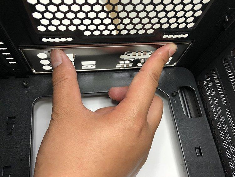 电脑主机的结构图解说明，主机箱内部结构图高清带名称及介绍