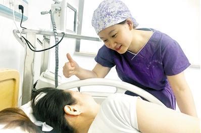 孕39周羊水指数正常范围是多少，女性怀孕之后每个月的羊水指数标准（羊水少，还能顺产吗）