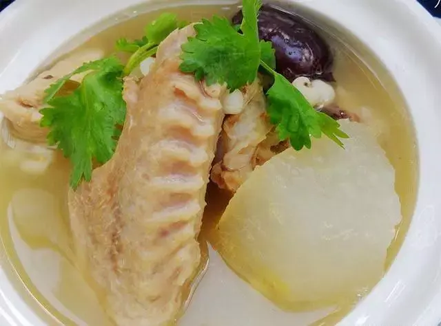 老鸭汤的做法大全，老鸭汤最鲜美的13种做法（鸭架汤的做法大全）