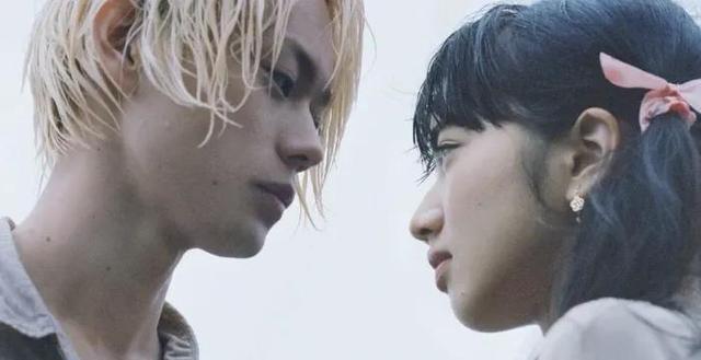 溺水小刀·动漫情侣头像微信，溺水小刀·动漫情侣头像（今天是《溺水小刀》系列）