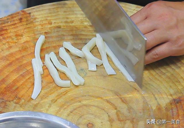 孜然鱿鱼嘴做法窍门，大厨分享孜然鱿鱼的饭店做法