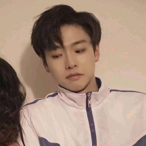 手牵手在一起，微信头像，手牵手在一起（情侣头像l夏天最畅意的不过是和重要的人一起）