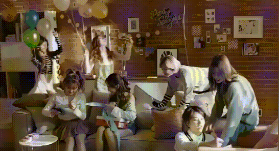 拍立得拍出来的是全白，拍立得为什么拍出来是白板（颜值即正义——高颜值便携傻瓜拍立得）