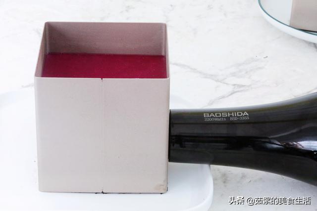 火龙果和酸奶能一起吃吗，火龙果百香果酸奶能一起吃吗（教你用火龙果和酸奶做甜品）