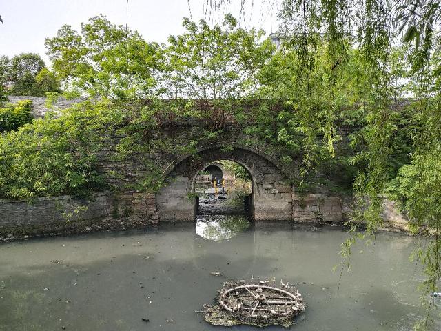 古運河在哪裡,古運河是哪裡(品揚州南門遺址旁的水橋文化)