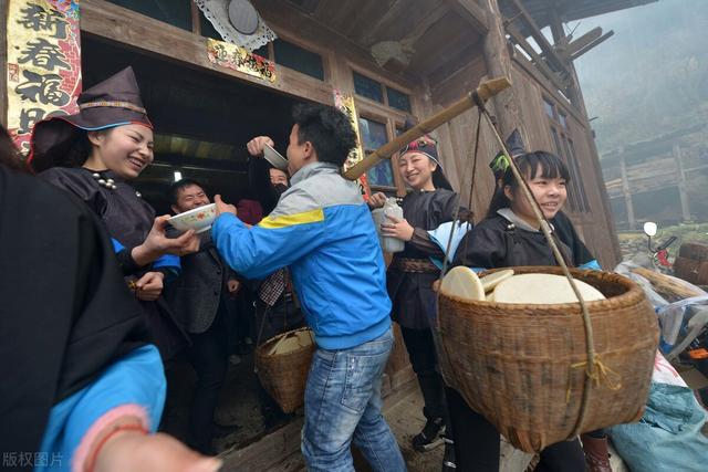 六月六看谷秀是什么意思，夏天里的成长六月六看谷秀是什么意思（要吃闺女一刀肉”）