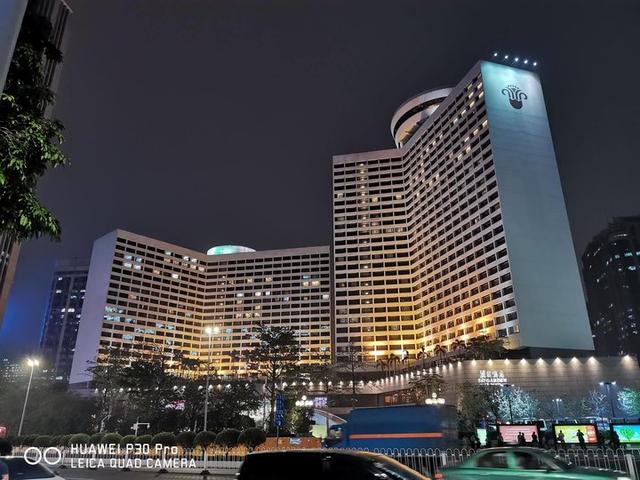 荣耀p30pro，p30pro升级鸿蒙系统（一位面面俱到的艺术生丨模范评测）