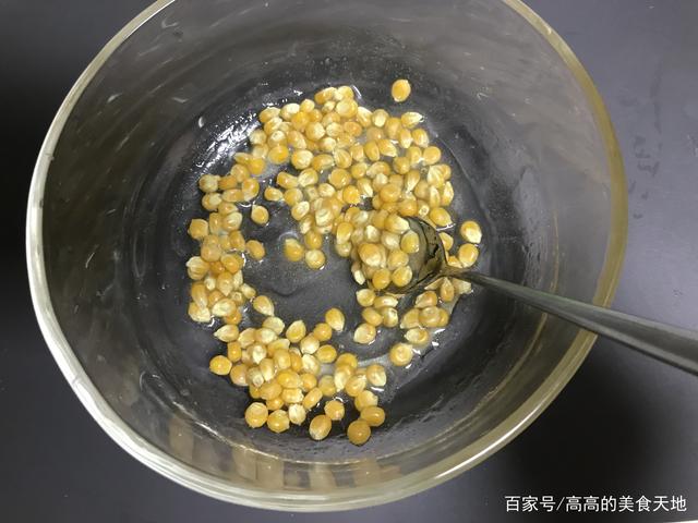 空气炸锅做爆米花的做法窍门，空气炸锅爆米花教程（1块钱的玉米粒做一锅）
