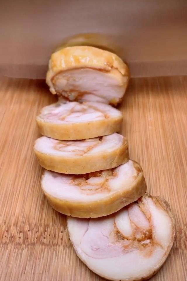 锡纸亮面接触食物还是反面，锡纸分正反面吗（餐桌上不可多得的一道好菜）