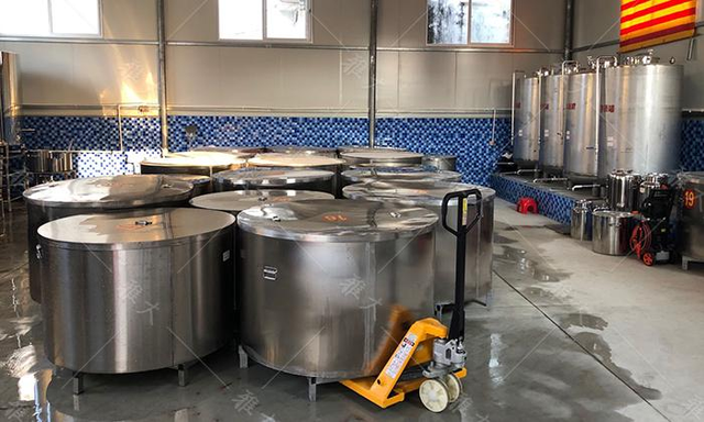 烧酒器具*，烧酒器材哪里有卖（用白酒酿酒设备酿白酒）